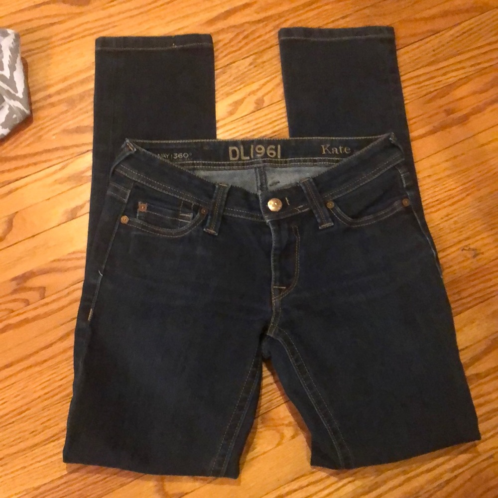 DL1961 Skinny Jeans Size 26 dark wash